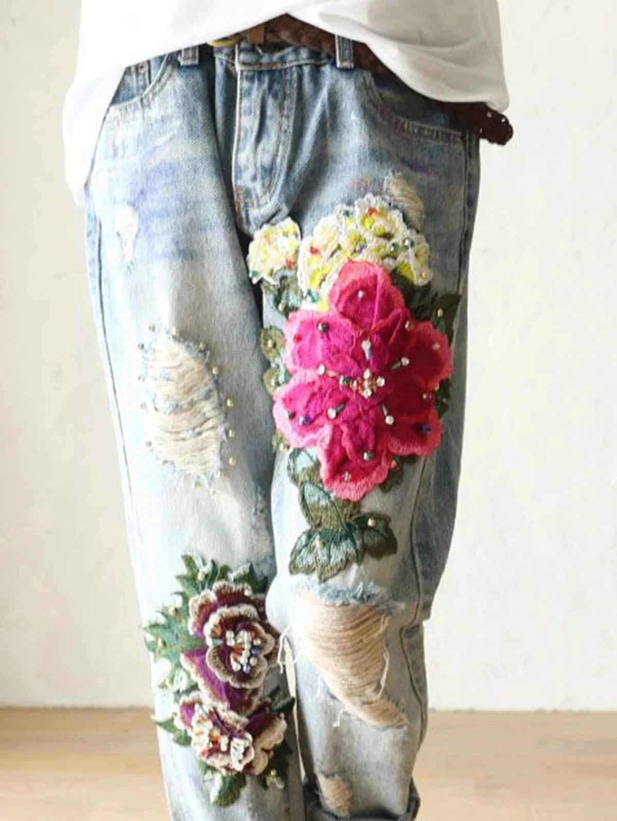 2026 Fashion Jeans For Women Summer Casual Floral Embroidery Denim Trousers Ladies Elegant New Females Loose Harem Pants