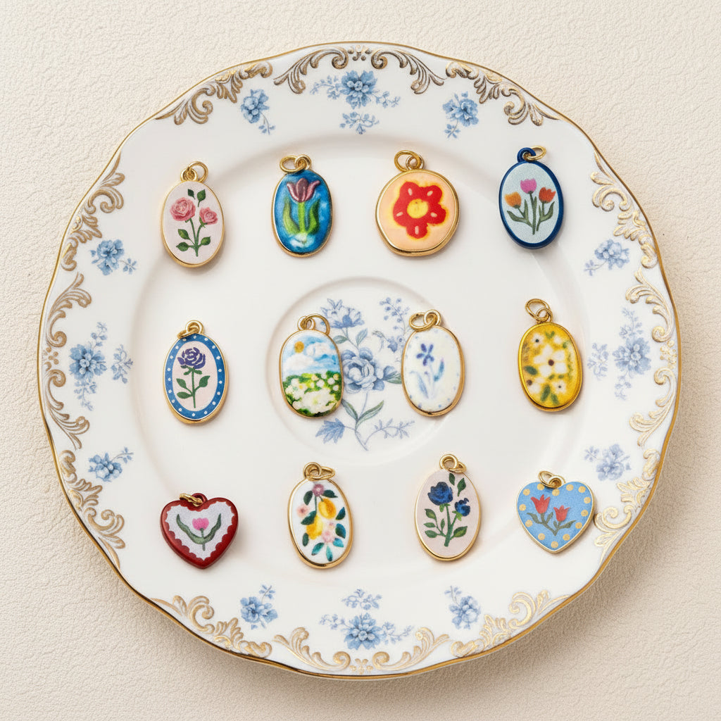 Folk Art Charm - Folk Art Heart - Mod Yours