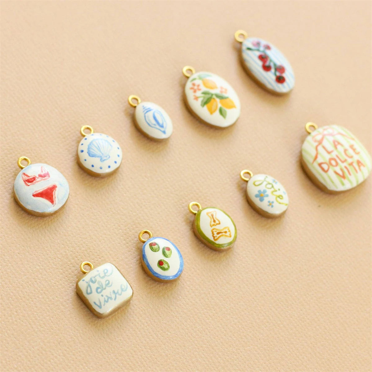 Classic Pendant, hand painted gold plating - Mod Yours