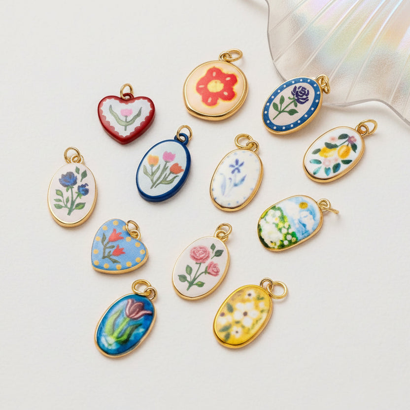 Folk Art Charm - Folk Art Heart - Mod Yours