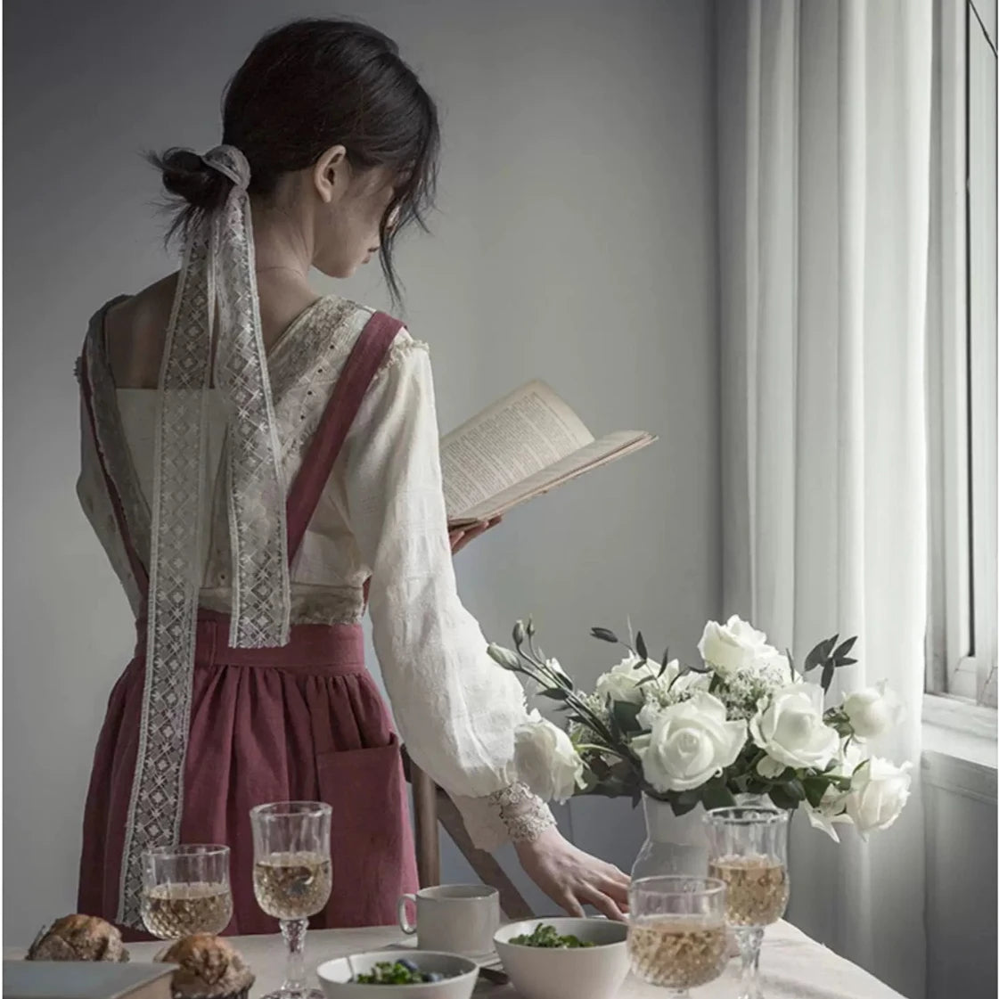 French Retro Pastoral Style Apron for Women's Home Kitchen Cleaning Anti Fouling Apron Flower Shop Studio Flounce Work Clothes - Mod Yours