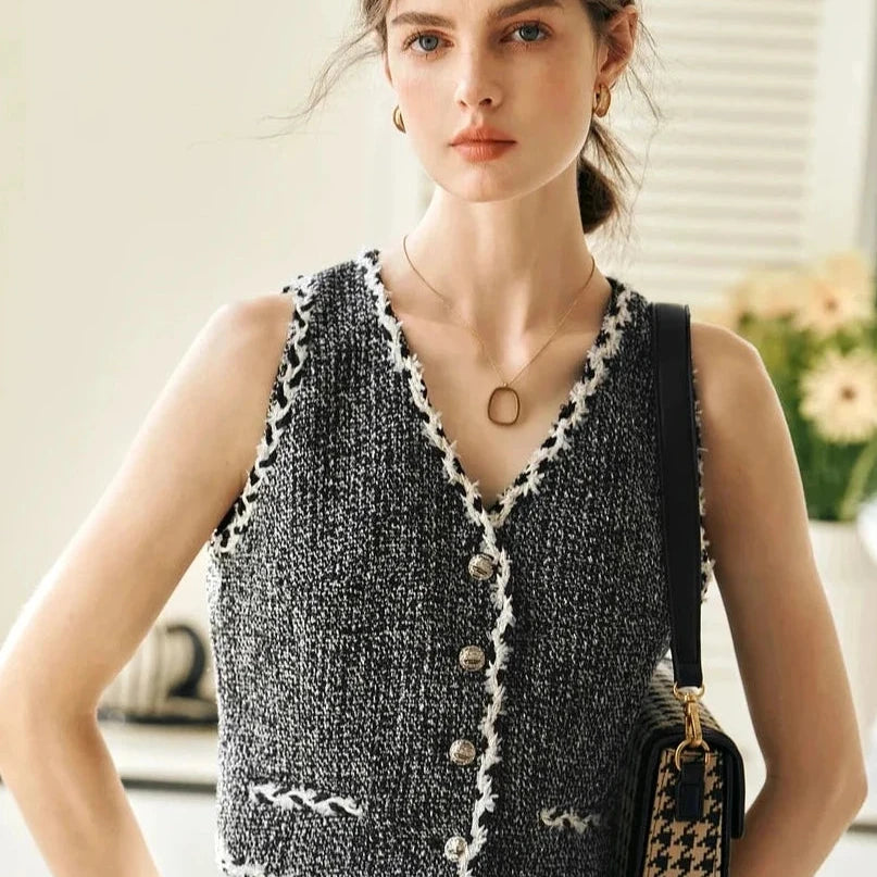 Classic Black Vest - Mod Yours
