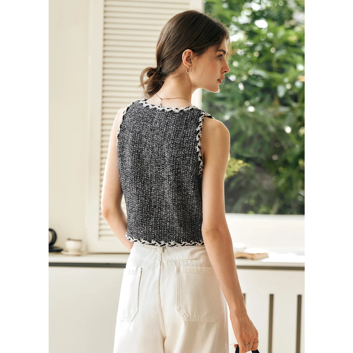 Classic Black Vest - Mod Yours
