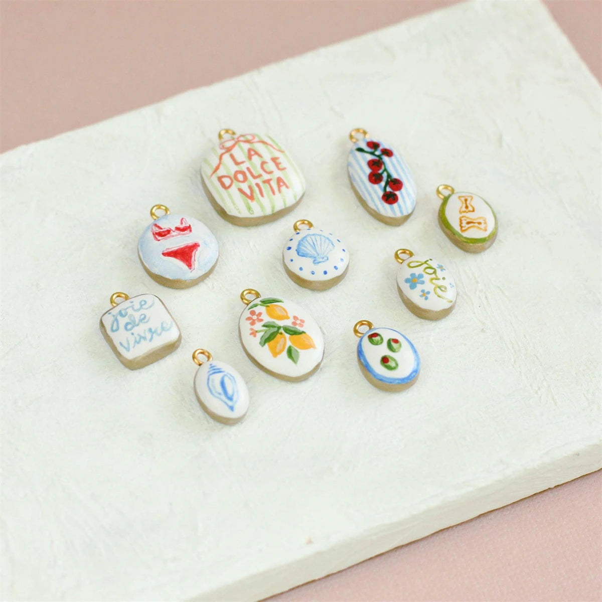 Classic Pendant, hand painted gold plating - Mod Yours