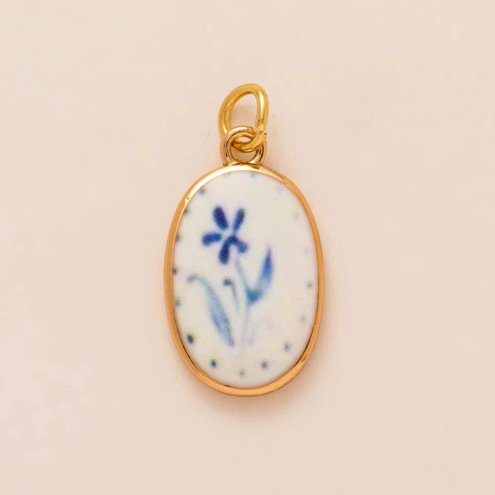 Folk Art Charm - Folk Art Heart - Mod Yours