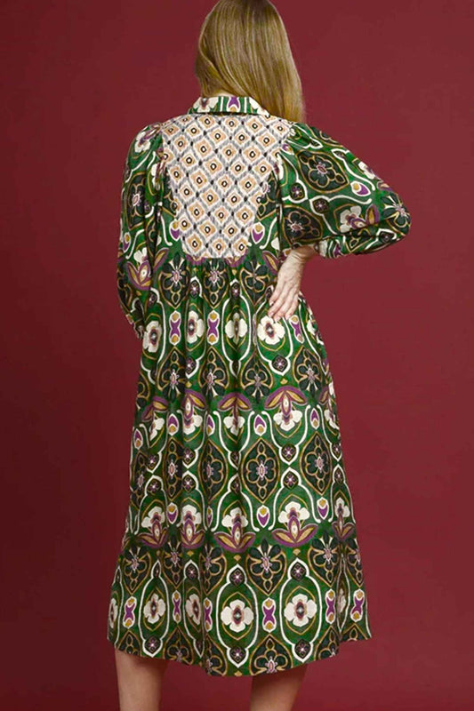 Green Plus Size Mixed Floral Patchwork V Neck Bracelet Sleeve Maxi Dress